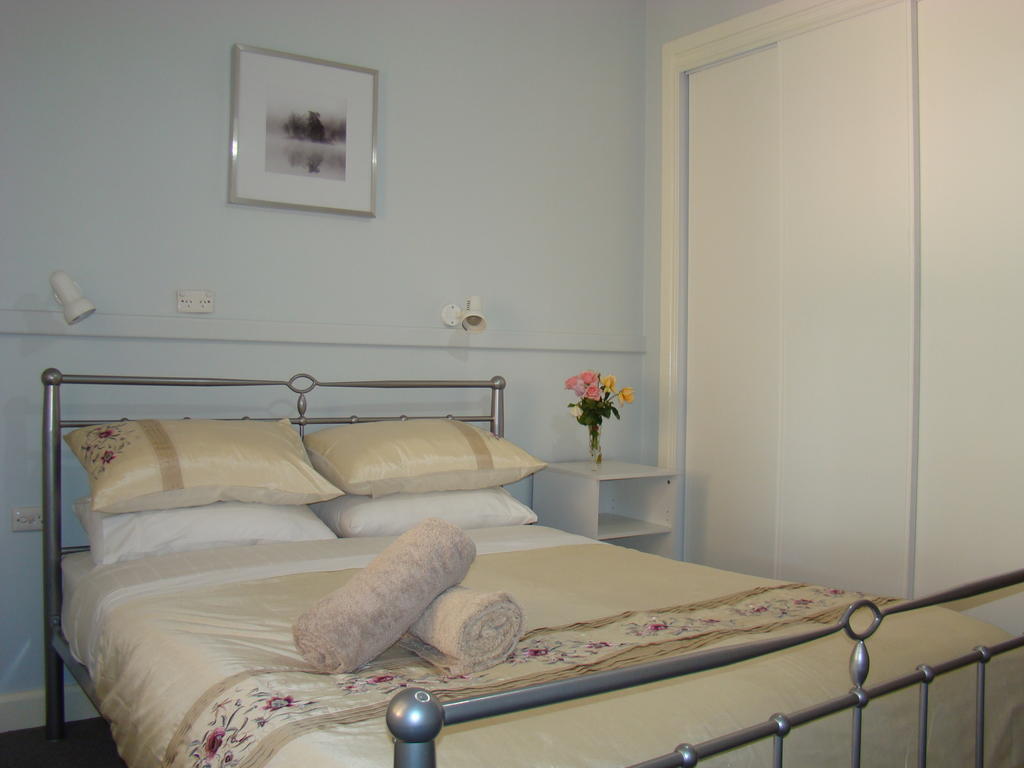 Busselton Guest House Bagian luar foto